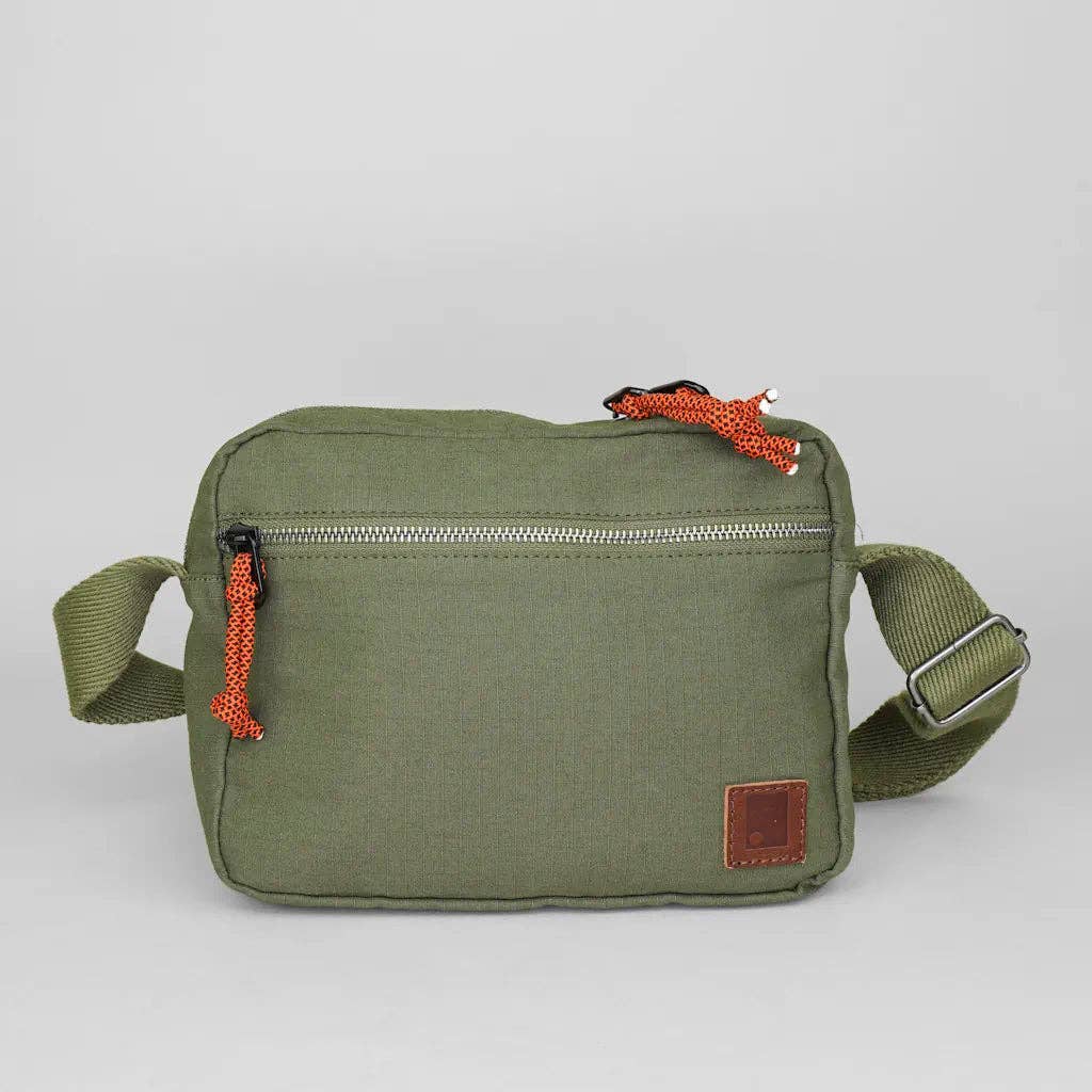 Navigator Cross Body Bag Green