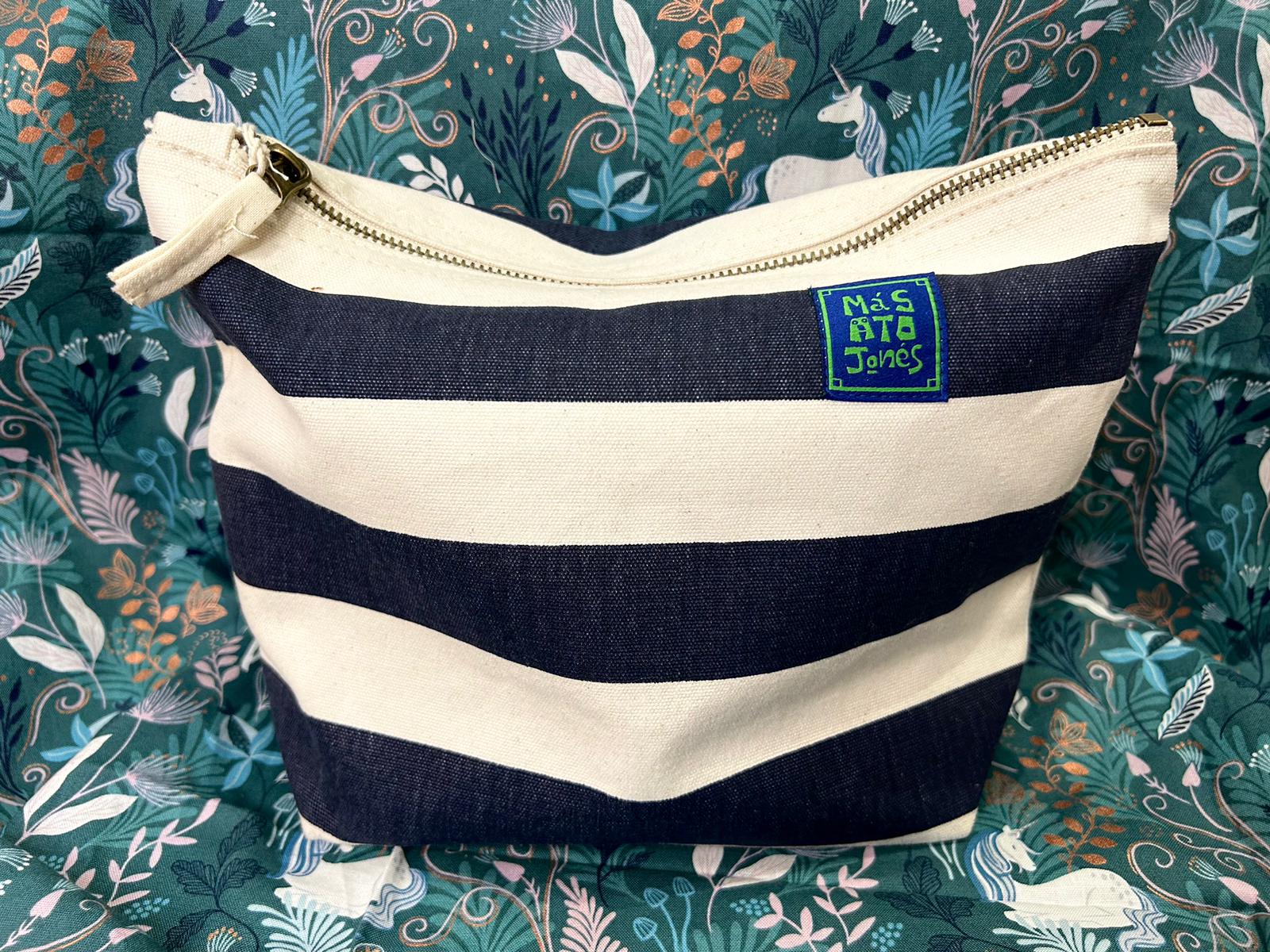 Navy / Natural Stripe Washbag