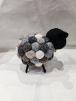 Carica l&#39;immagine nel visualizzatore di Gallery, Simon Felt Wool Sheep - Mixed Gray
