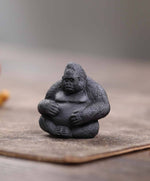 Carica l&#39;immagine nel visualizzatore di Gallery, Gohobi Handmade Ceramic YiXing Clay Animals Ornament Tea pet: Gorilla
