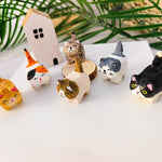 Load image into Gallery viewer, Gohobi Handcrafted Wooden Dogs and Cats Ornament: White and Orange Cat
