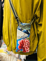 Laden Sie das Bild in den Galerie-Viewer, Lotus and Dragon One-off Bespoke Phone Crossbody Bag
