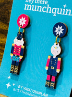 Laden Sie das Bild in den Galerie-Viewer, Mismatched Nutcracker Statement Earrings
